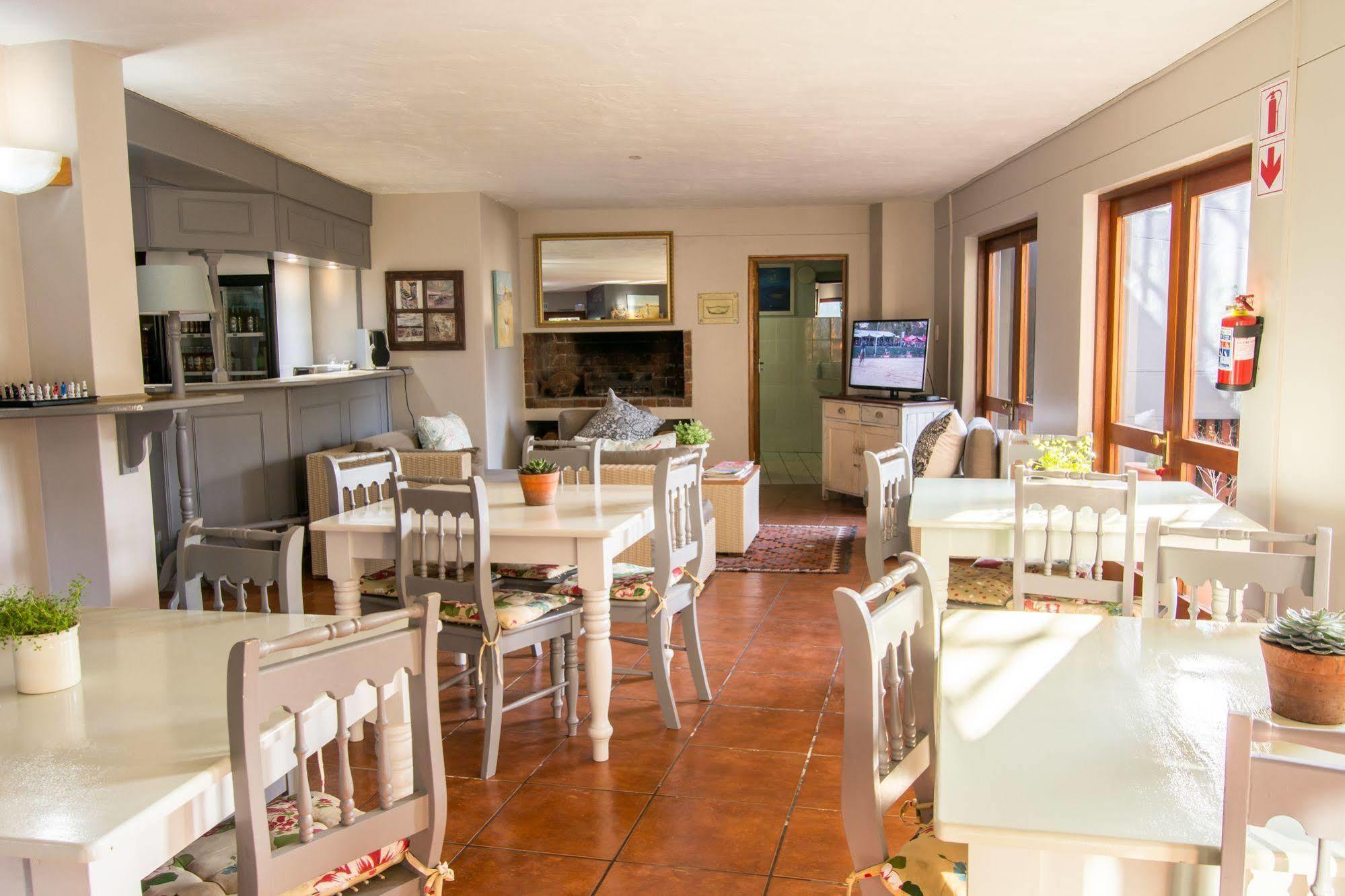 Edward Charles Manor Hotel Mossel Bay Exterior photo