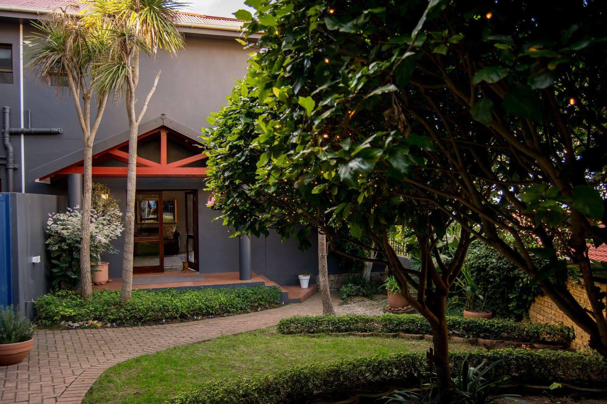 Edward Charles Manor Hotel Mossel Bay Exterior photo